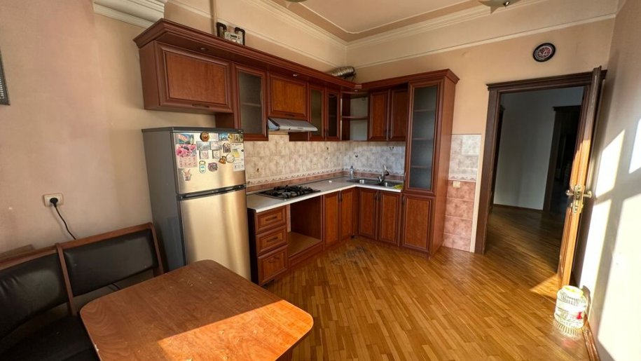 Kirayə verilir 2 otaqlı yeni tikili, 80 m², İnşaatçılar m.-4