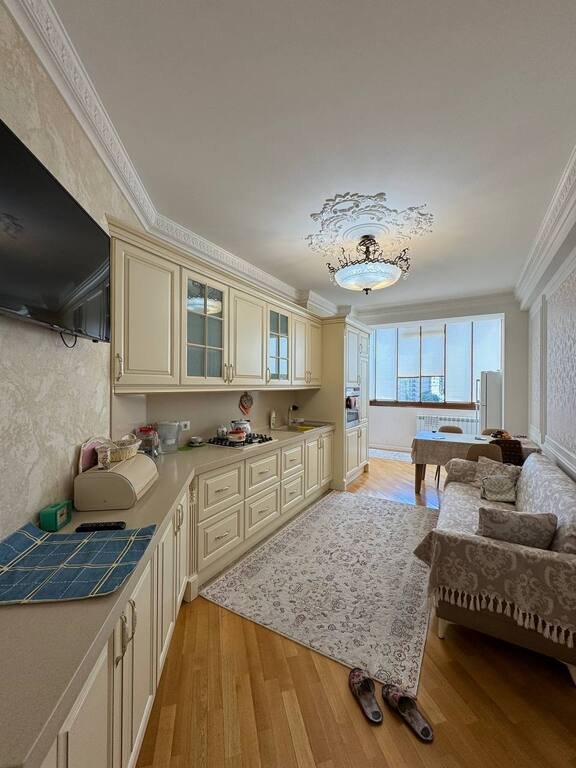 Satılır 4 otaqlı yeni tikili, 210 m², Elmlər Akademiyası m.-7
