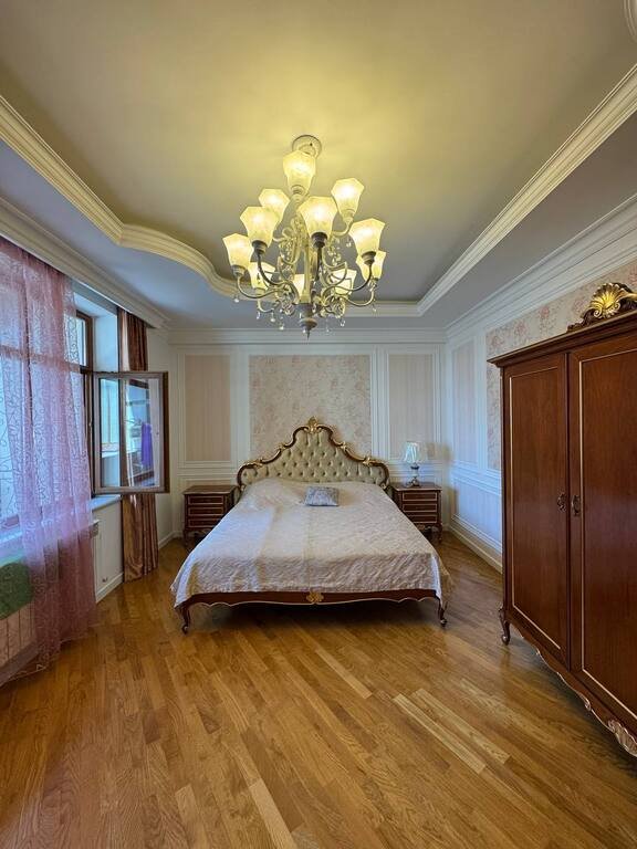 Satılır 4 otaqlı yeni tikili, 210 m², Elmlər Akademiyası m.-9