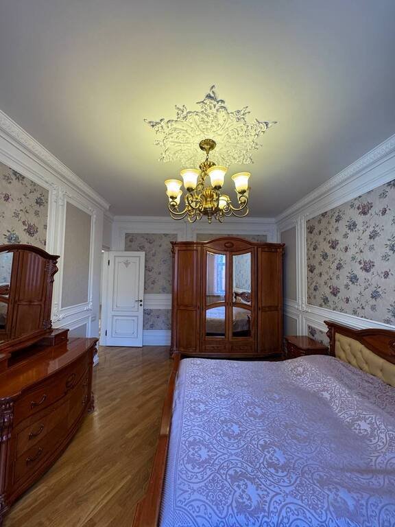 Satılır 4 otaqlı yeni tikili, 210 m², Elmlər Akademiyası m.-12