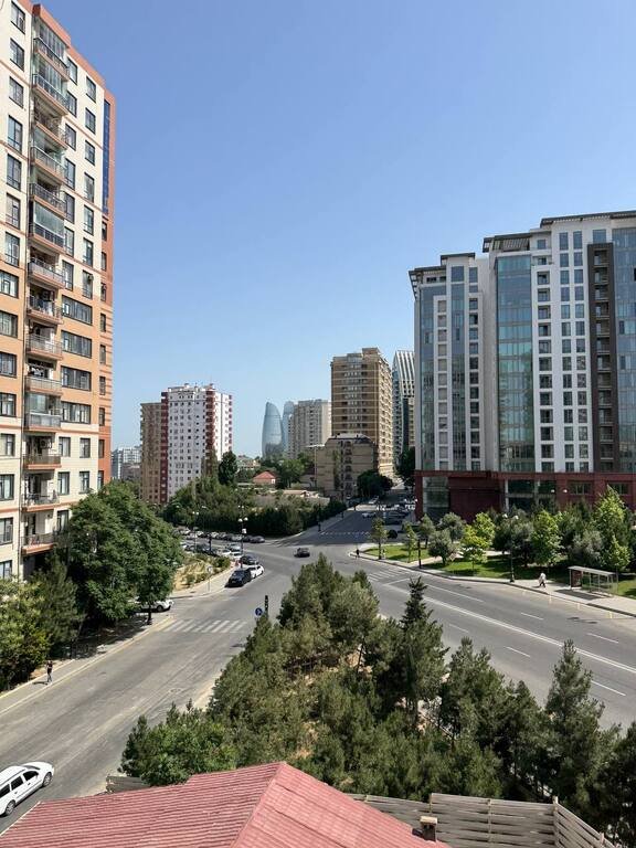 Satılır 4 otaqlı yeni tikili, 210 m², Elmlər Akademiyası m.-17