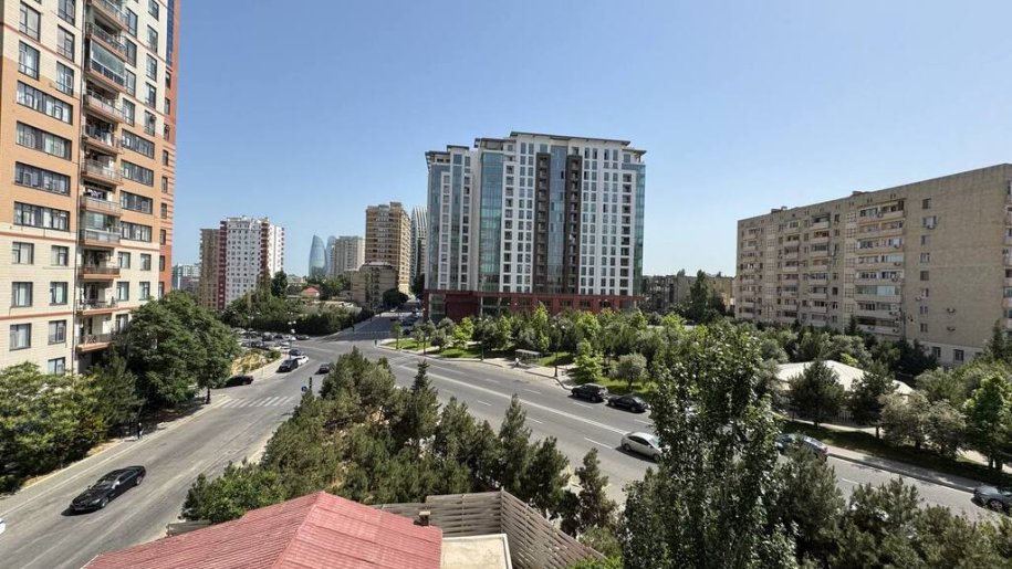 Satılır 4 otaqlı yeni tikili, 210 m², Elmlər Akademiyası m.-18