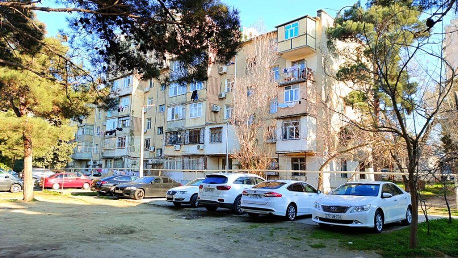 Satılır 1 otaqlı köhnə tikili, 35 m², Neftçilər m.-4