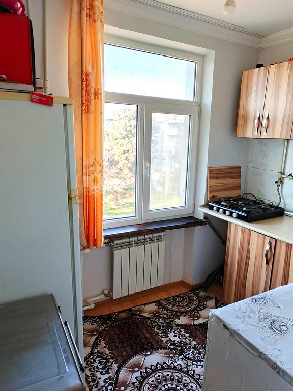 Satılır 1 otaqlı köhnə tikili, 35 m², Neftçilər m.-5