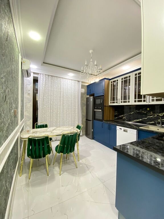 Kirayə verilir 3 otaqlı yeni tikili, 145 m², 8 noyabr-2