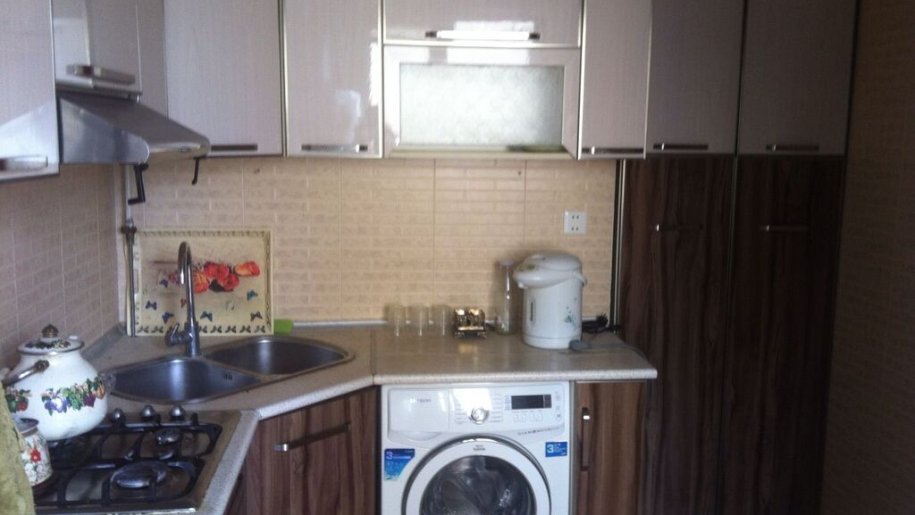 Kirayə verilir 2 otaqlı köhnə tikili, 60 m², 20 Yanvar m.-5