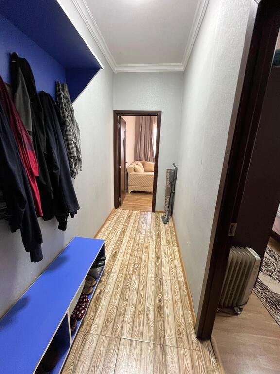 Satılır 2 otaqlı köhnə tikili, 60 m², İnşaatçılar m.-3