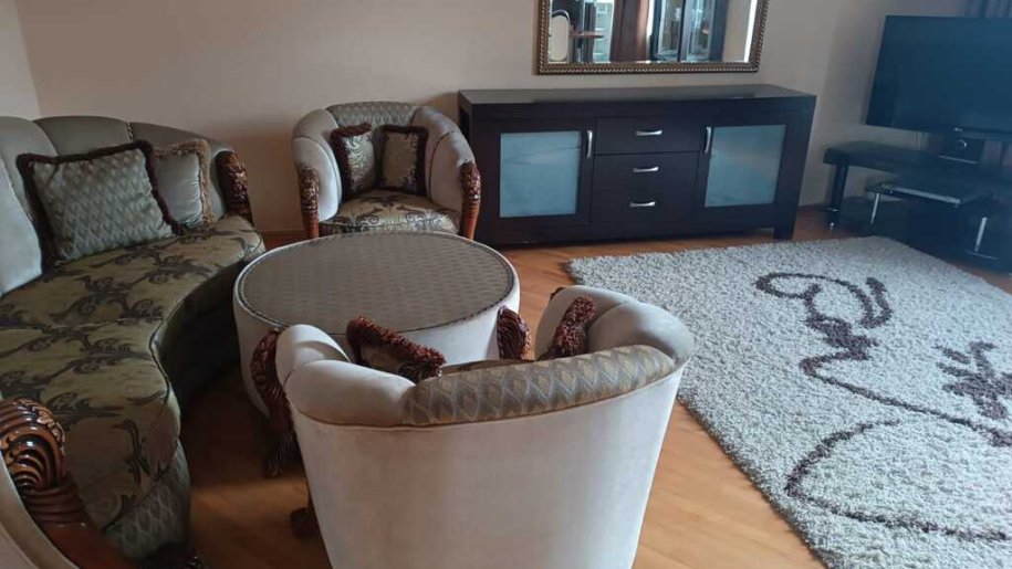 Satılır 4 otaqlı köhnə tikili, 100 m², Elmlər Akademiyası m.-1