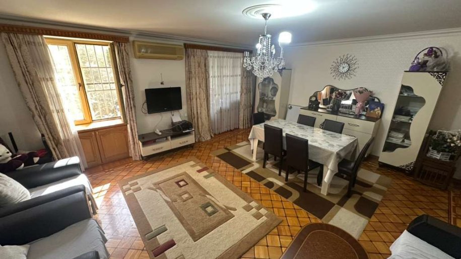Satılır 3 otaqlı köhnə tikili, 75 m², İçərişəhər m.-1