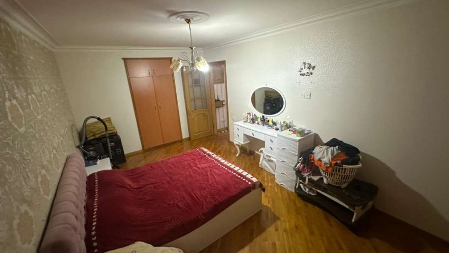 Satılır 3 otaqlı köhnə tikili, 75 m², İçərişəhər m.-5