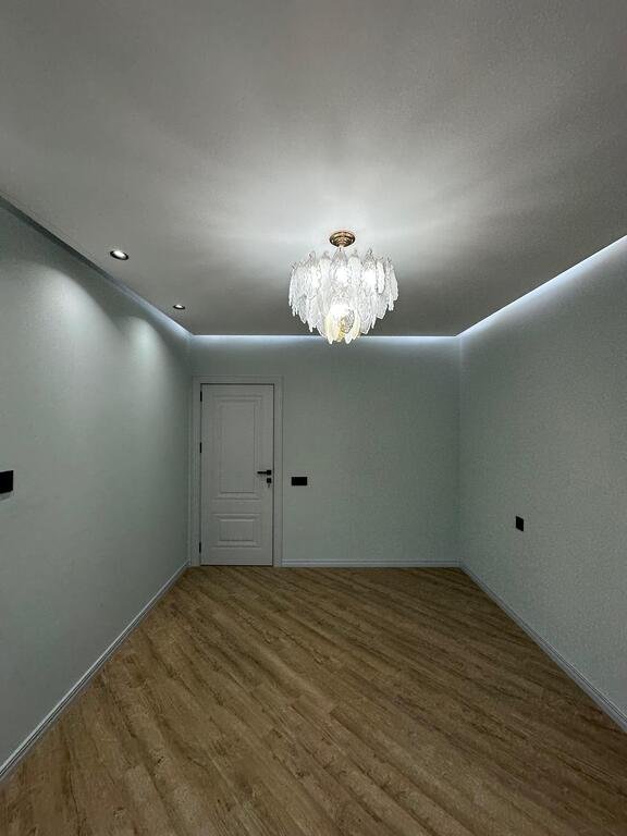 Satılır 4 otaqlı köhnə tikili, 100 m², Həzi Aslanov m.-7