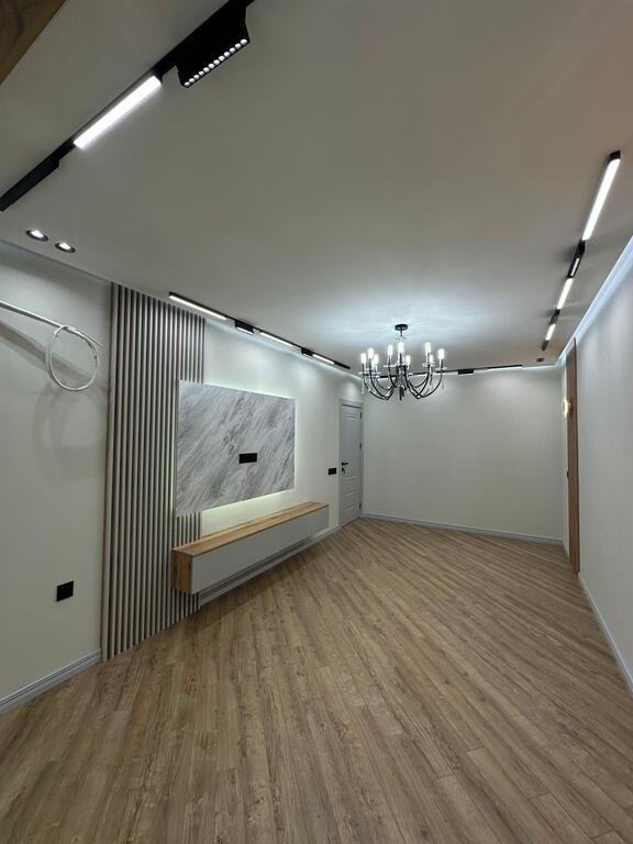 Satılır 4 otaqlı köhnə tikili, 100 m², Həzi Aslanov m.-11