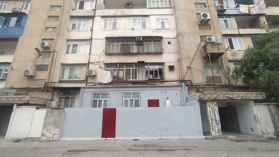 Satılır 2 otaqlı köhnə tikili, 52 m², Massiv D-1