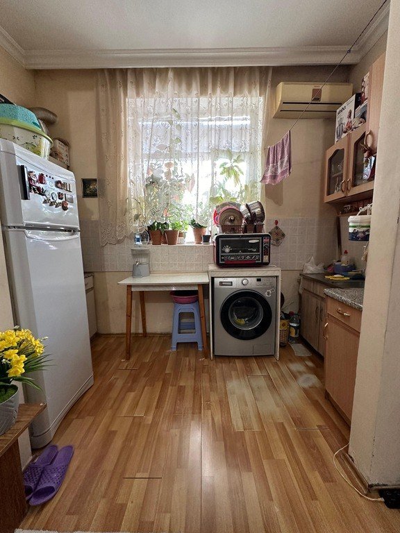 Satılır 2 otaqlı köhnə tikili, 52 m², Massiv D-3