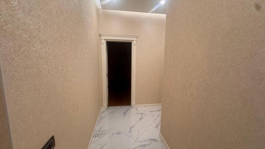 Satılır 4 otaqlı yeni tikili, 194 m², Nizami m.-1