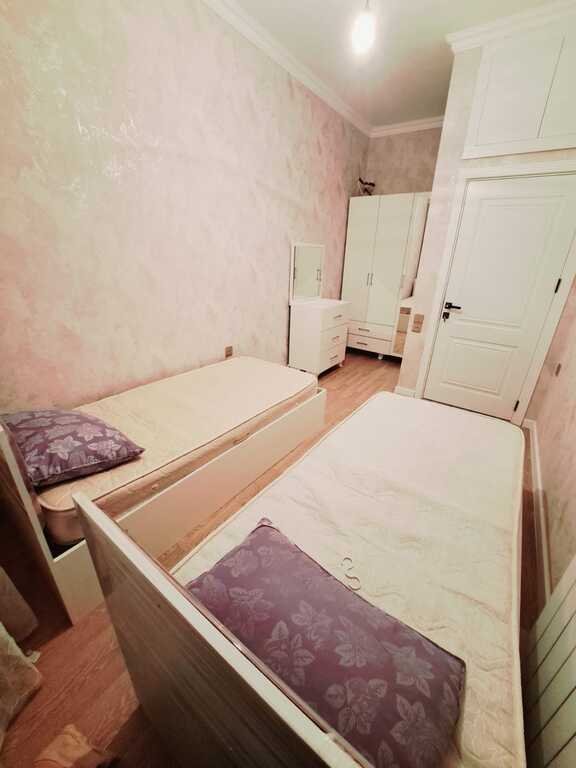 Kirayə verilir 3 otaqlı yeni tikili, 105 m², 28 May m.-8