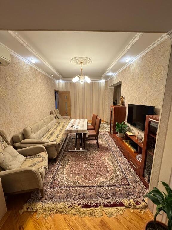Satılır 3 otaqlı köhnə tikili, 85 m², Həzi Aslanov m.-1