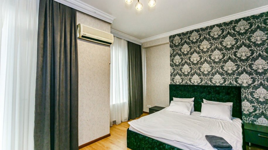 Kirayə verilir 4 otaqlı yeni tikili, 150 m², Sahil m.-7