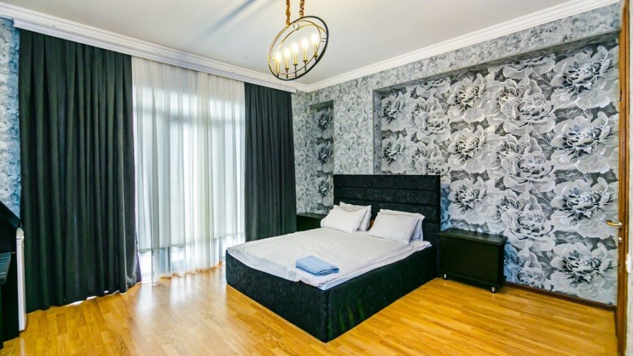 Kirayə verilir 4 otaqlı yeni tikili, 150 m², Sahil m.-10