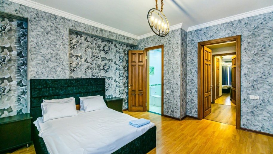Kirayə verilir 4 otaqlı yeni tikili, 150 m², Sahil m.-12
