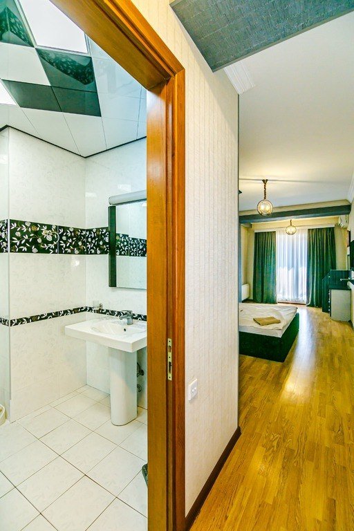 Kirayə verilir 4 otaqlı yeni tikili, 150 m², Sahil m.-18