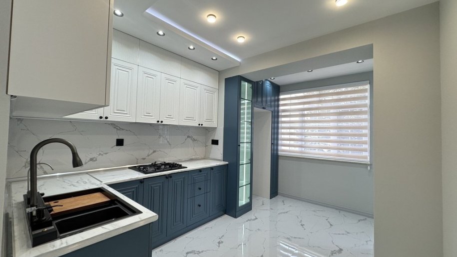 Satılır 4 otaqlı köhnə tikili, 110 m², Həzi Aslanov m.-1