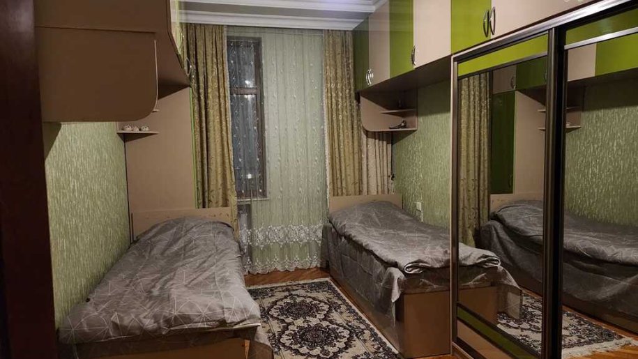 Satılır 4 otaqlı yeni tikili, 176 m², Elmlər Akademiyası m.-5