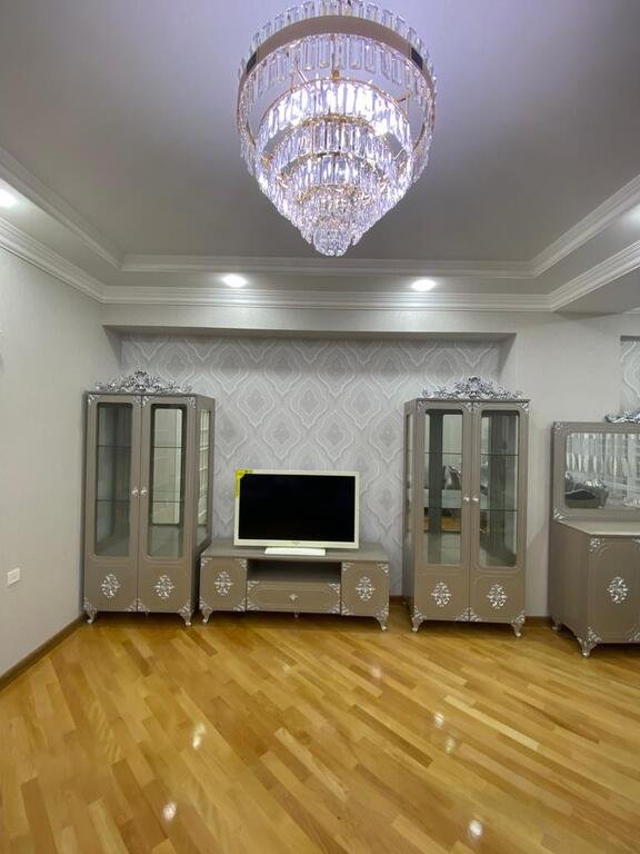 Kirayə verilir 3 otaqlı yeni tikili, 145 m², Elmlər Akademiyası m.-2