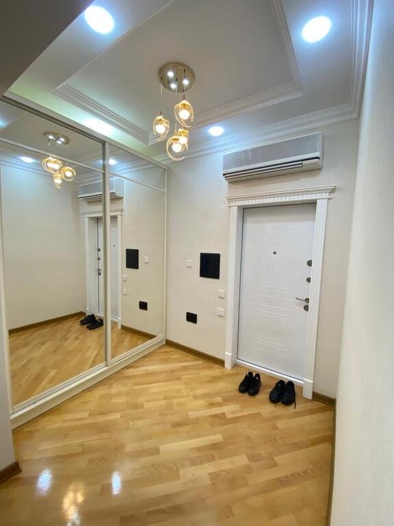 Kirayə verilir 3 otaqlı yeni tikili, 145 m², Elmlər Akademiyası m.-9
