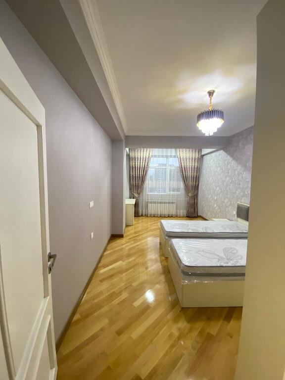 Kirayə verilir 3 otaqlı yeni tikili, 145 m², Elmlər Akademiyası m.-14
