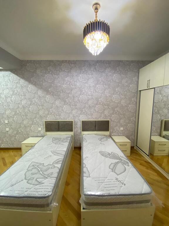Kirayə verilir 3 otaqlı yeni tikili, 145 m², Elmlər Akademiyası m.-21