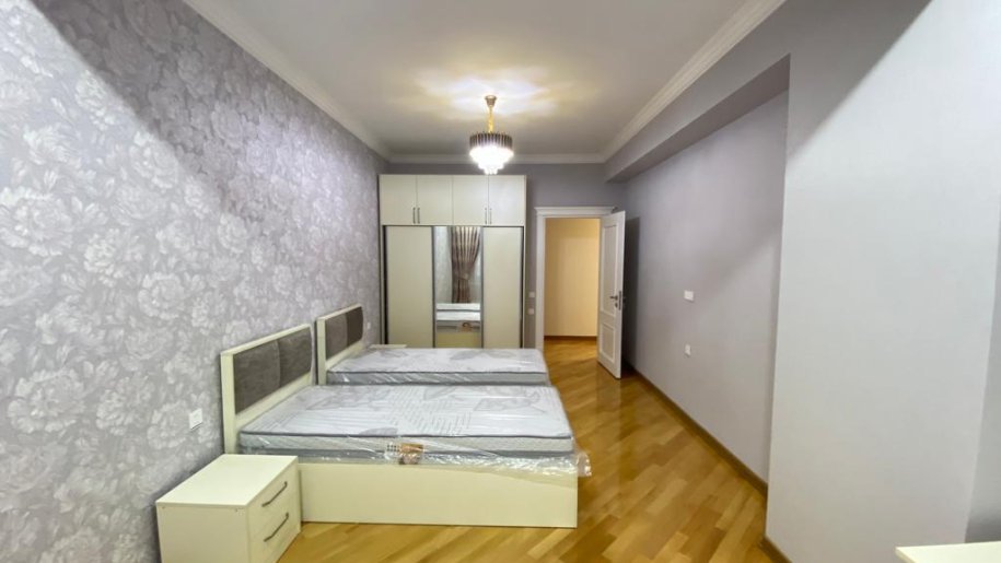 Kirayə verilir 3 otaqlı yeni tikili, 145 m², Elmlər Akademiyası m.-22