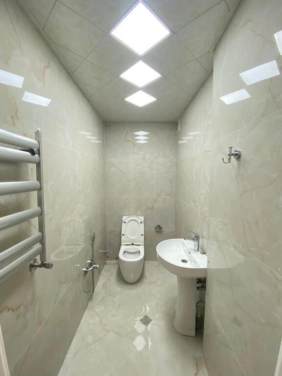 Kirayə verilir 3 otaqlı yeni tikili, 145 m², Elmlər Akademiyası m.-23