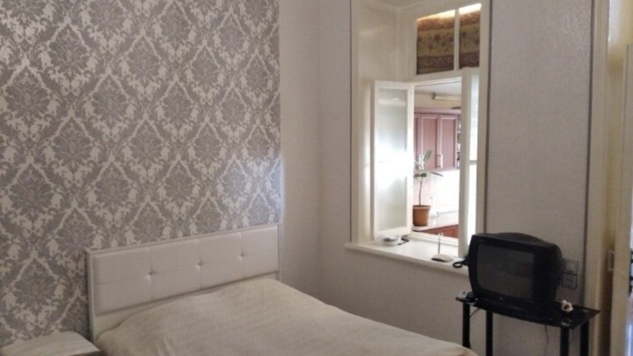 Satılır 1 otaqlı köhnə tikili, 35 m², 28 May m.-6