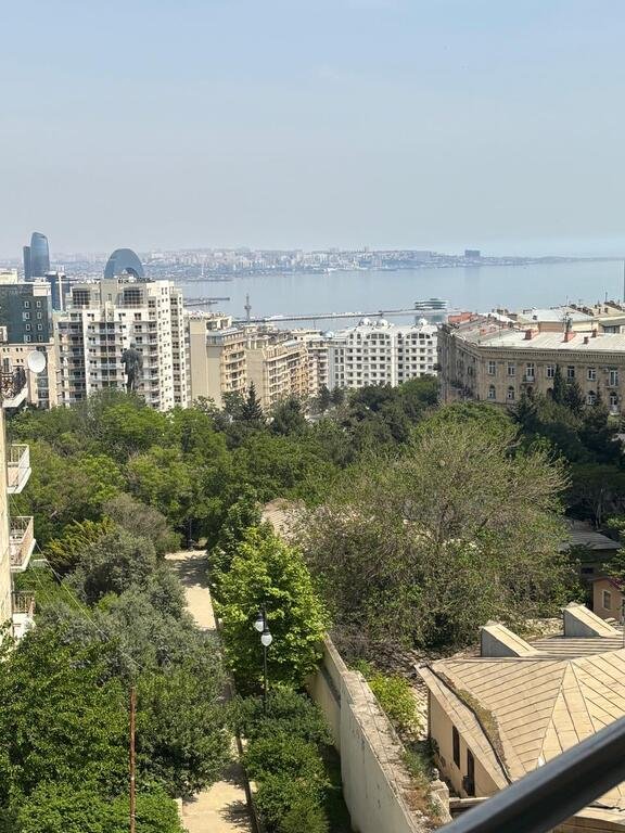 Satılır 3 otaqlı yeni tikili, 157 m², Elmlər Akademiyası m.-2
