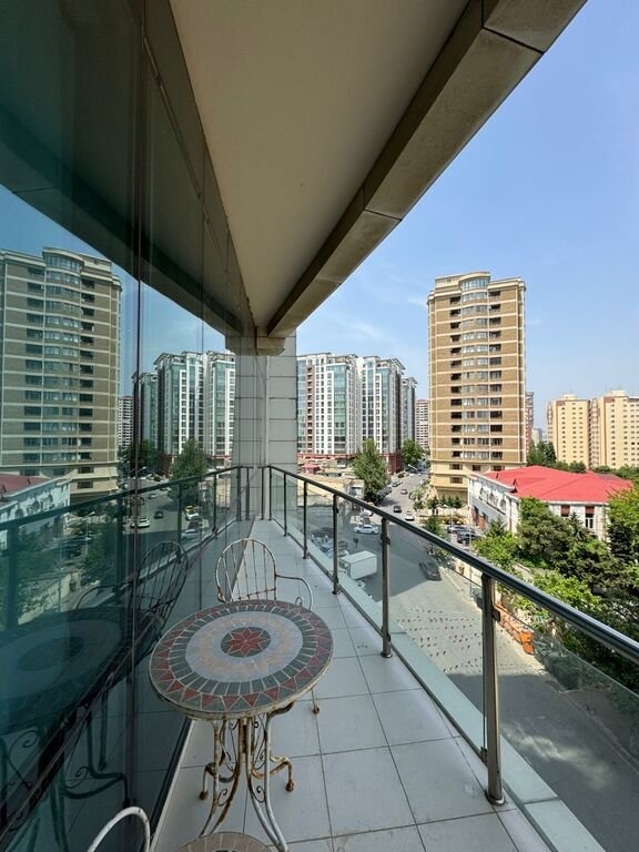 Satılır 3 otaqlı yeni tikili, 157 m², Elmlər Akademiyası m.-18