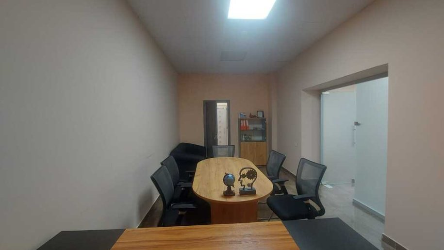 120 m<sup>2</sup> ofis icarəyə verilir, Xətai m.-11