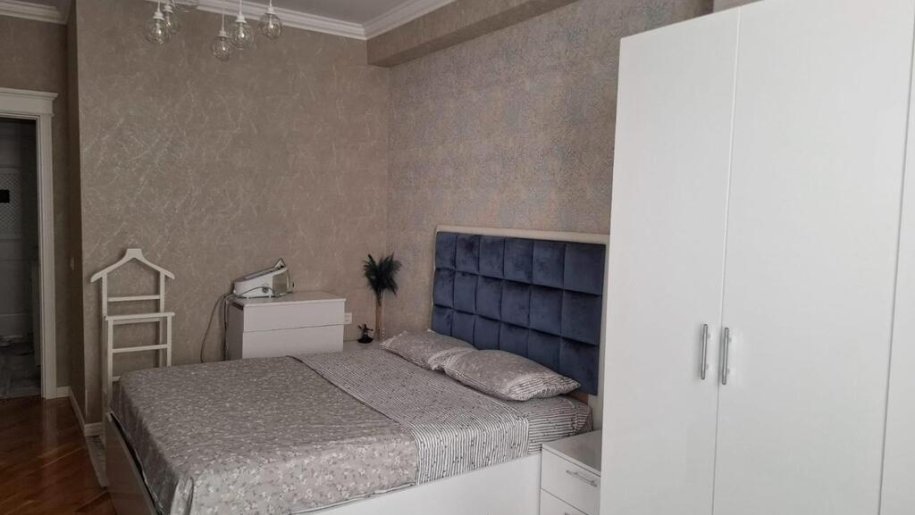 Satılır 3 otaqlı yeni tikili, 135 m², Memar Əcəmi m.-11