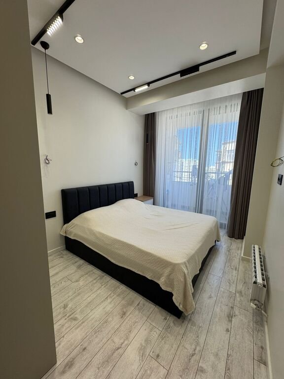 Satılır 3 otaqlı yeni tikili, 84 m², Azadlıq Prospekti m.-4