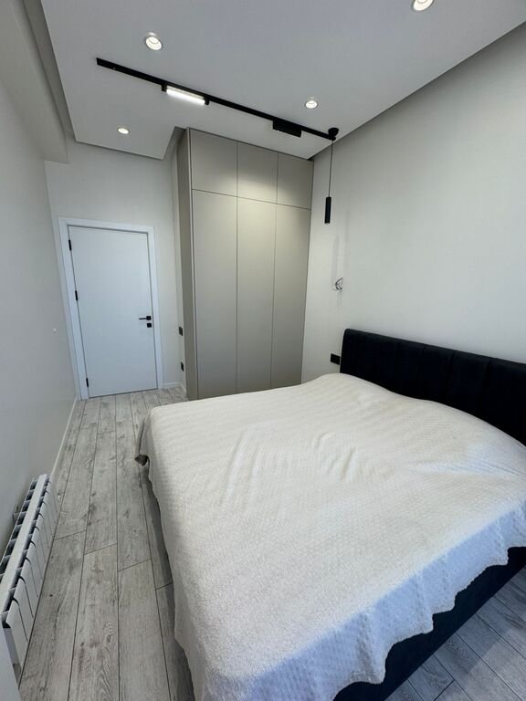 Satılır 3 otaqlı yeni tikili, 84 m², Azadlıq Prospekti m.-5