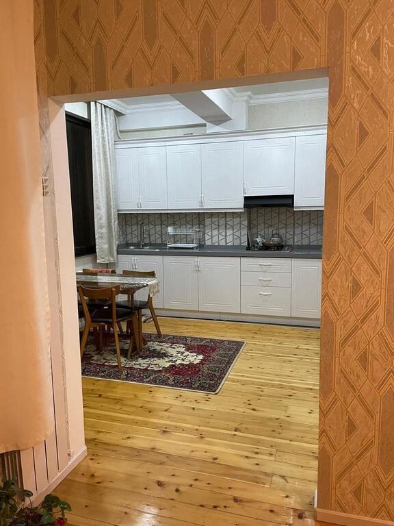 Kirayə verilir 3 otaqlı yeni tikili, 86 m², 8 noyabr-2