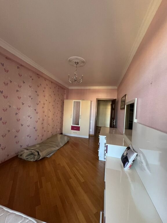 Kirayə verilir 4 otaqlı yeni tikili, 170 m², 8 noyabr-6