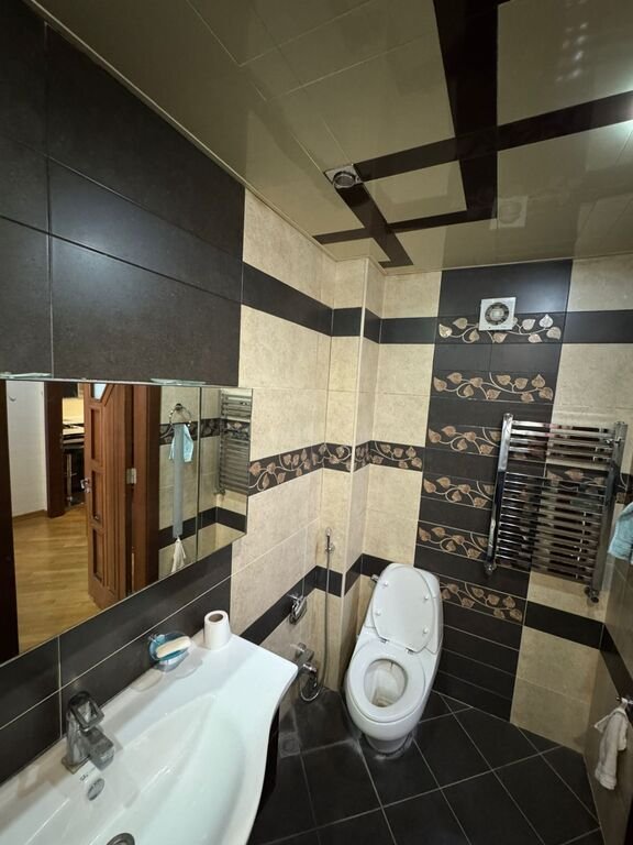 Kirayə verilir 4 otaqlı yeni tikili, 170 m², 8 noyabr-9