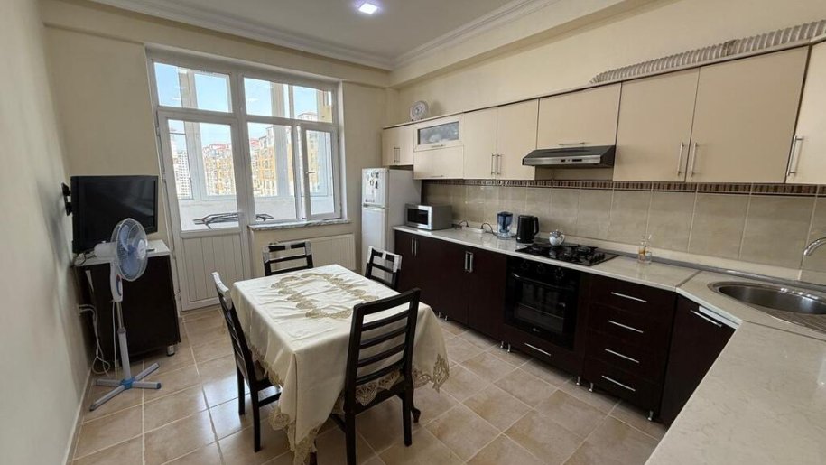 Satılır 3 otaqlı yeni tikili, 118 m², Həzi Aslanov m.-7
