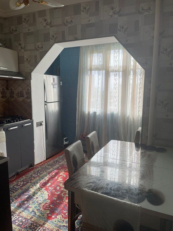 Satılır 3 otaqlı köhnə tikili, 70 m², Həzi Aslanov m.-6