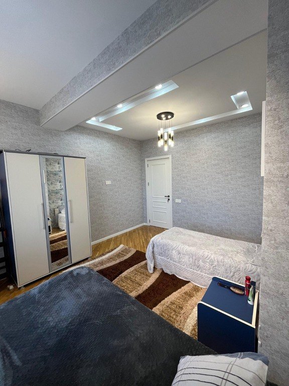 Satılır 4 otaqlı yeni tikili, 143 m², Xalqlar dostluğu m.-3