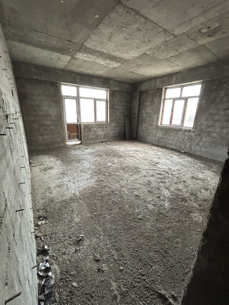 Kirayə verilir 4 otaqlı köhnə tikili, 180 m², 20 Yanvar m.-1