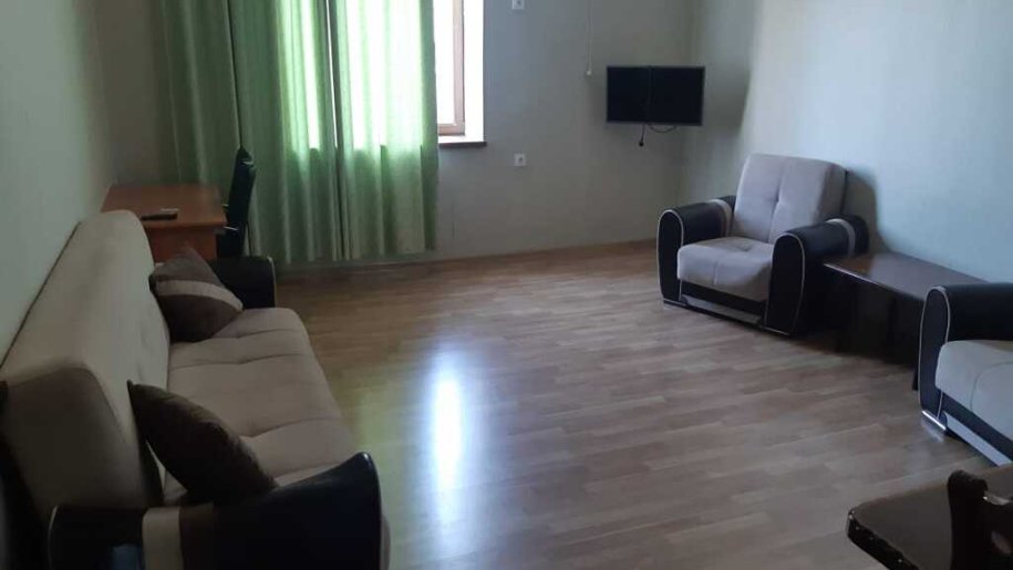 Kirayə verilir 2 otaqlı köhnə tikili, 70 m², Sahil m.-1