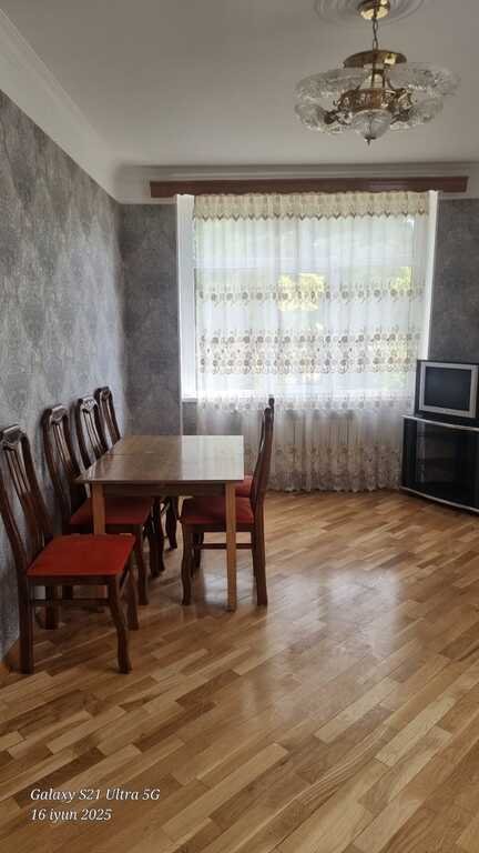 Kirayə verilir 2 otaqlı köhnə tikili, 70 m², Neftçilər m.-12