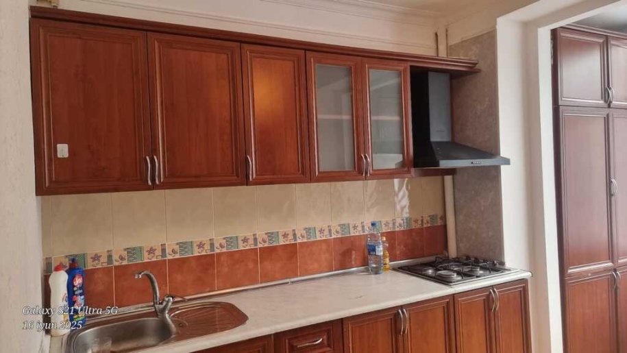 Kirayə verilir 2 otaqlı köhnə tikili, 70 m², Neftçilər m.-13